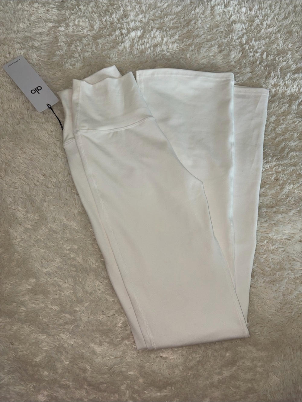 ALO Cream/White leggings